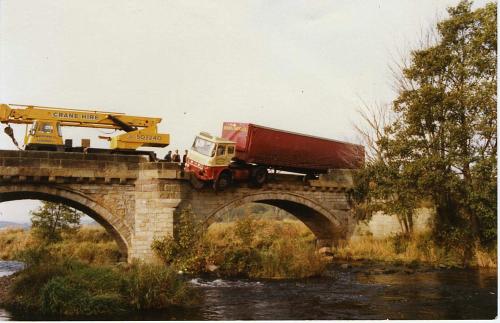 Hampsthwaite Bridge is now closed to heavy vehicles! Hampsthwaite Bridge is now closed to heavy vehicles!