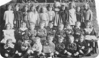 Hampsthwaite School Infants : 1921 - click for full size image Hampsthwaite School Infants : 1921 - click for full size image