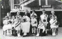 May Queen : Mary I’Anson - click for full size image May Queen : Mary I’Anson - click for full size image