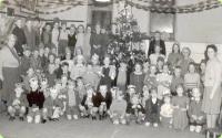Hampsthwaite School Christmas Party - December 21st 1949 with Mrs Giles and Miss Slater - click for full size image Hampsthwaite School Christmas Party - December 21st 1949 with Mrs Giles and Miss Slater - click for full size image