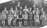 Hampsthwaite School 1949-55 : with Mrs Harrison and Miss Allen - click for full size image Hampsthwaite School 1949-55 : with Mrs Harrison and Miss Allen - click for full size image