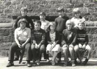 Hampsthwaite C.E. Primary School School Leavers 1981 - click for full size image Hampsthwaite C.E. Primary School School Leavers 1981 - click for full size image
